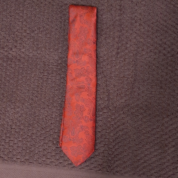 Tie - Picture 1 of 3